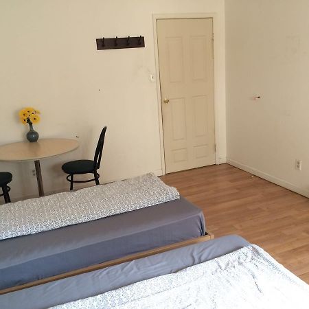Toronto Chinatown Inn Екстер'єр фото